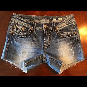 Miss Me cut off jeans size 29
